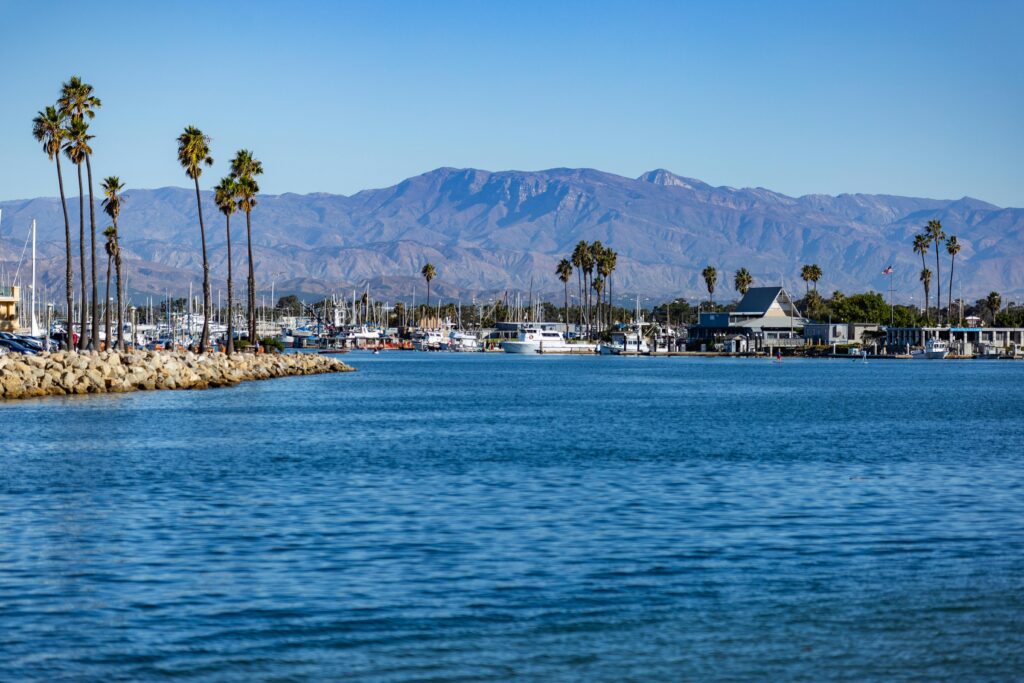 Luxury estates with 20 acres close to Los Angeles